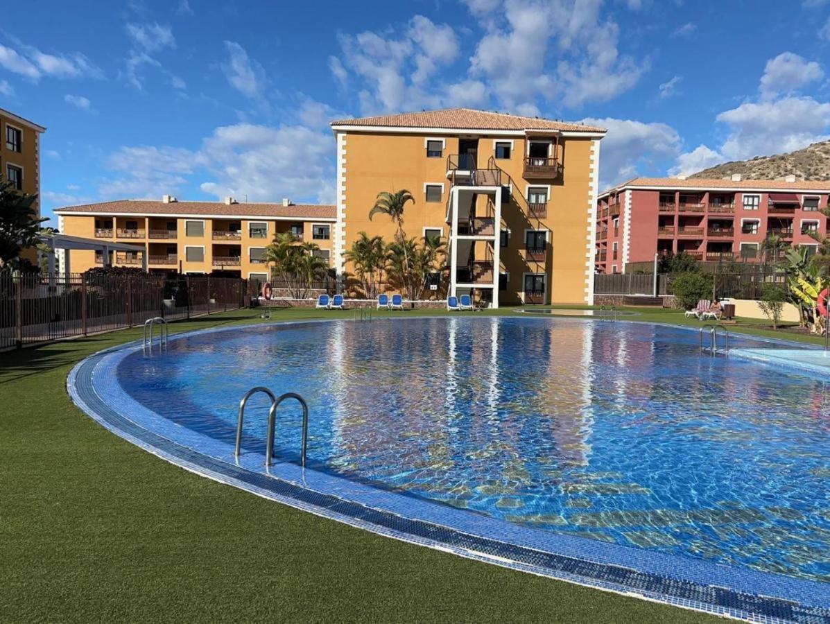 Sunset Palm Mar - Family Friendly Suites Buitenkant foto